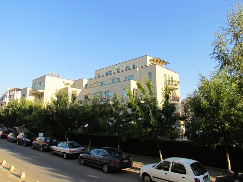 Family Hotel Aurelia Napospart Kültér fotó