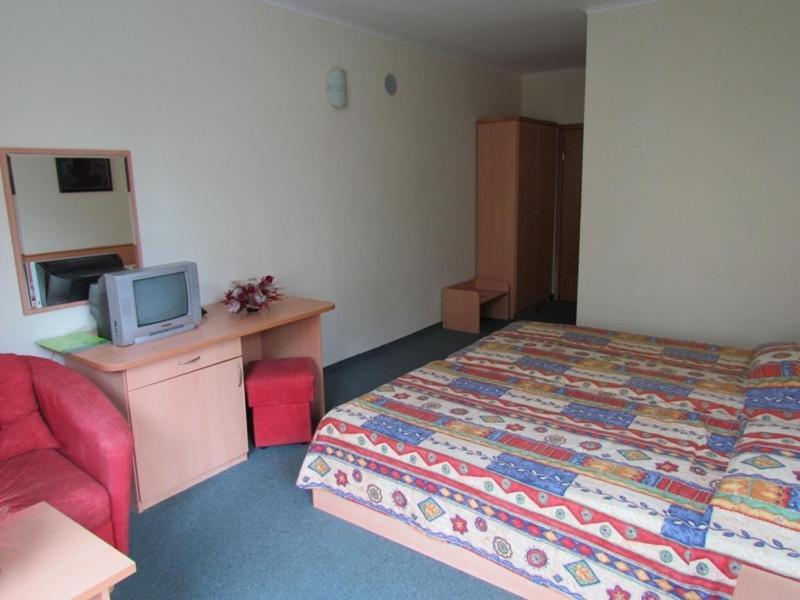 Family Hotel Aurelia Napospart Kültér fotó