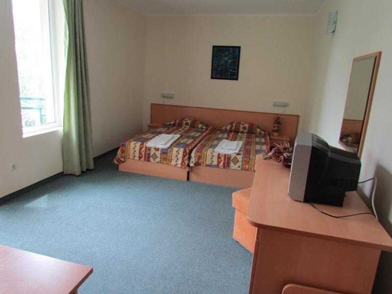 Family Hotel Aurelia Napospart Kültér fotó