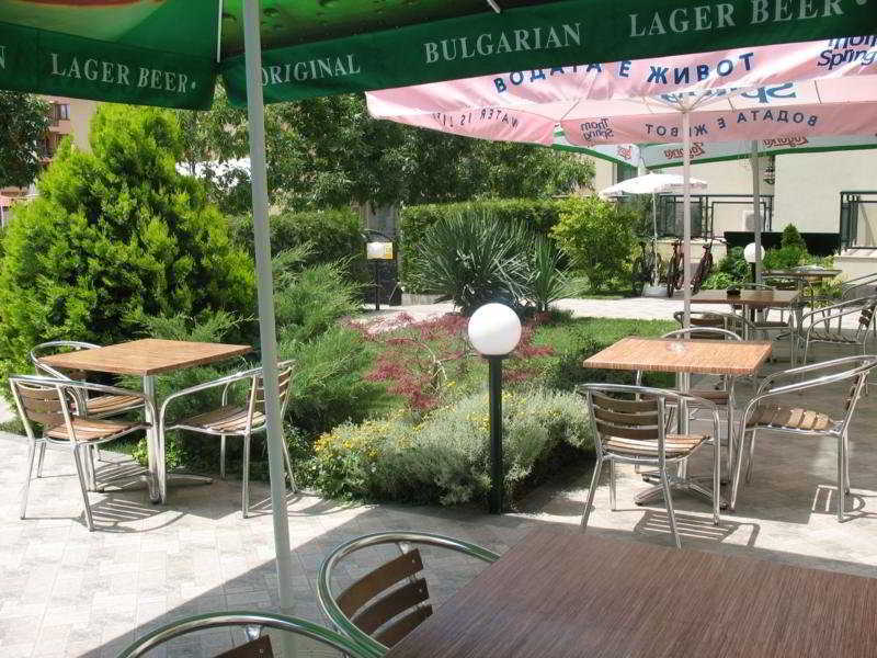 Family Hotel Aurelia Napospart Kültér fotó
